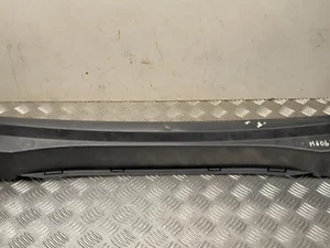 Volvo 31323835 S60 II 2018 Wspornik zderzaka