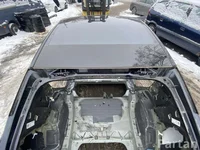 Tesla Model Y 2025 Roof