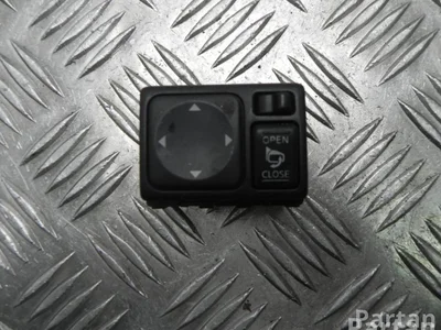 Nissan 1703K NP300 NAVARA Platform/Chassis (D40) 2010 Bouton de miroir électrique - Image 1