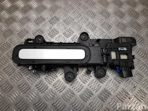 Polestar 4 2025 Türgriff vorne rechts