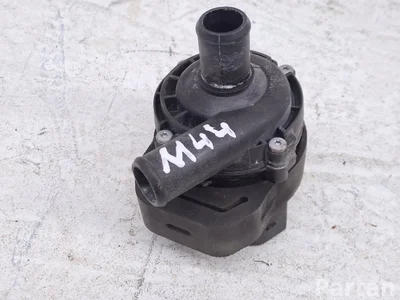 Mercedes-Benz A2118350364 C-CLASS (W205) 2016 Water Pump - Image 1
