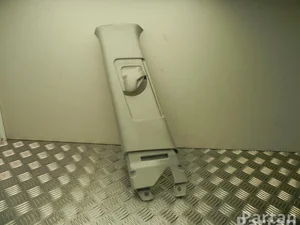 Toyota 62420-42070 / 6242042070 AURIS (_E15_) 2010 Tapisserie voiture