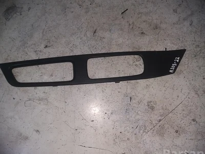 Volvo 30766391 XC60 2011 Garniture /moulage Right Front - Image 1