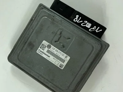 Volkswagen 03F906070GD POLO (6R, 6C) 2012 Control unit for engine - Image 1