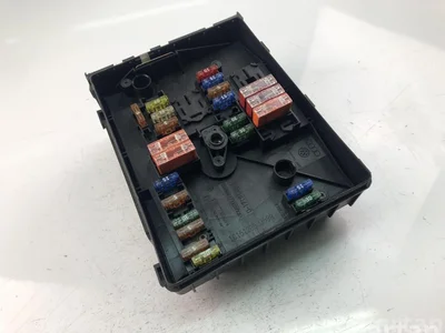 Audi 1K0937125A A3 (8P1) 2010 Boîte à fusibles - Image 1