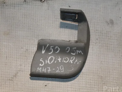 Volvo 08613321 V50 (MW) 2005 Garniture /moulage Right Front - Image 1