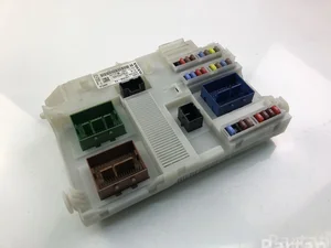 Volvo 31327994AA S60 II 2014 Caja de fusibles