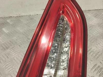 Maserati 670009229 QUATTROPORTE VI 2014 Feu arrière USA - Image 1