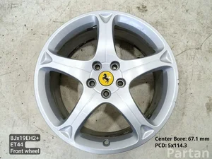 Ferrari 226000 California 2010 Alufelgen R19 EJ 8.0 ET44 5x114.3