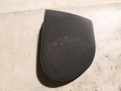 Volvo 30883592 V40 Estate (VW) 1999 Grille de haut-parleur - Image 1