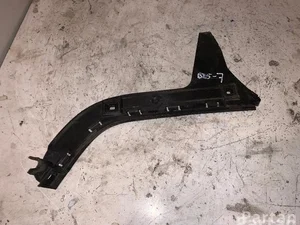 Volvo 09466905 C70 II Convertible 2007 Bracket for bumper