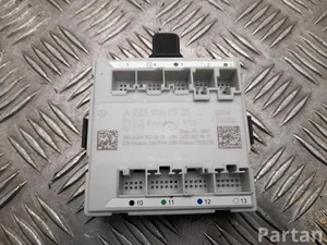 Mercedes-Benz A 223 900 97 38 / A2239009738 GLC X254 2024 Unidad de control de puertas Right Front