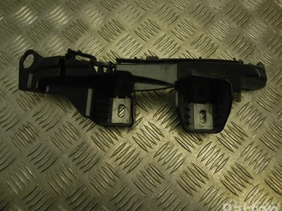 Mercedes-Benz A 205 885 04 65 / A2058850465 C-CLASS (W205) 2015 Support pour pare-chocs Right Rear - Image 1