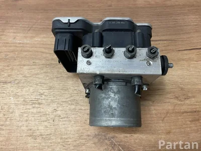 Renault 476605736R ; 0265299990 ; 0265956968 / 476605736R, 0265299990, 0265956968 MEGANE E 2024 Moduł sterujący ABS hydrauliczny - Zdjęcie 1