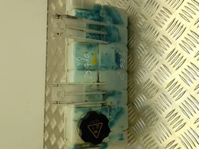 Tesla 6007612-00-A / 600761200A MODEL S 2016 Vase d'expansion du liquide de refroidissement - Image 1