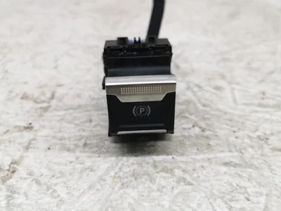 Opel 9810593577 Astra L Hatchback 2023 Bouton de frein de stationnement électromécanique - Image 1