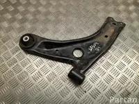 Toyota AYGO X (_B7_) 2025 Vorderseite Querlenker unten vorne links