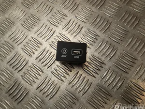 Hyundai 96120-D3500 / 96120D3500 TUCSON (TL) 2017 Périphérique d'entrée AUX USB