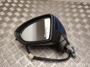 Volkswagen 5TB 857 507 D, E90411208 / 5TB857507D, E90411208 TOURAN (5T1) 2021 Lusterko zewnętrzne z lewej mechaniczna regulacja Sygnał kierunkowskazu Oświetlenie pod lusterkiem Ostrzeżenie martwej strefy