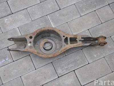 Toyota COROLLA (E210) Estate 2019 Galinė  Apatinė šakė dešinė pusė - Paveiksliukas 1