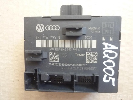 AUDI 8K0 959 795 C / 8K0959795C Q5 (8R) 2010 Control unit for door