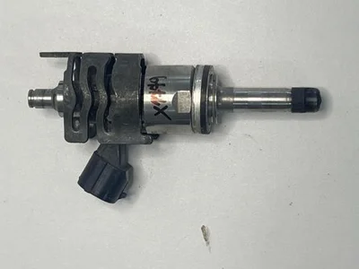 Toyota 2325024010 COROLLA (E210) Estate 2019 Injecteur - Image 1