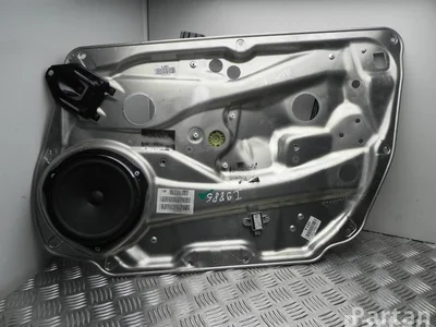 Mercedes-Benz 963758-102, A 204 821 06 51 , A 204 820 19 02 / 963758102, A2048210651, A2048201902 C-CLASS (W204) 2009 Lève-vitre Right Front - Image 1