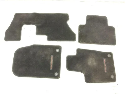 Dodge PRD14021RFM2, PRD14021LFM2, PRD15007RM3, PRD10006RTM1-R / PRD14021RFM2, PRD14021LFM2, PRD15007RM3, PRD10006RTM1R DURANGO (WD) 2017 Ensemble de tapis de sol - Image 1