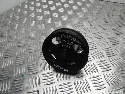 Fiat 1320325820 500L (351_, 352_) 2013 Pompe à eau - Image 1