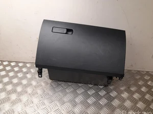 Mercedes-Benz A 177 680 12 00 / A1776801200 CLA X118 (shooting brake) 2020 Boîte à gants