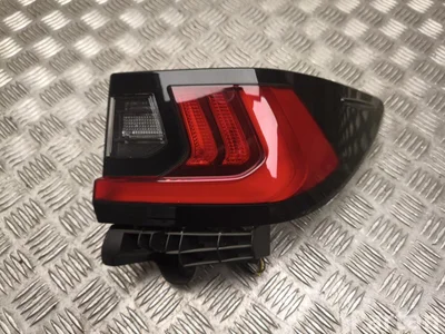 Lexus 81550-52F80 / 8155052F80 LBX 2024 Lampy tylne z prawej - Zdjęcie 1