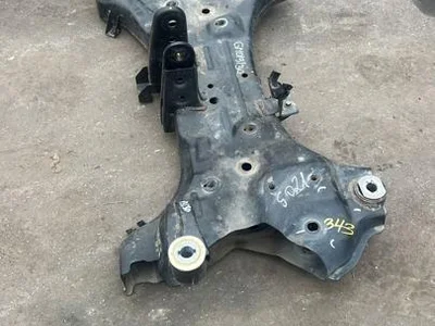 Hyundai 64201K4000 KONA 2019 traverser - Image 1