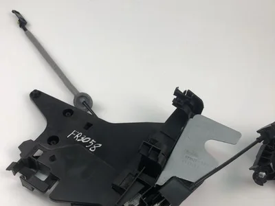 Volvo 30753742 V70 III (BW) 2009 Serrure de porte - Image 1