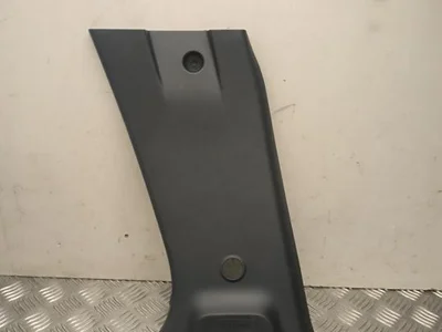 Dacia 769144679R Jogger 2022 Poszycie słupka B na dole lewa strona - Zdjęcie 1