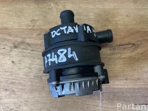 Škoda 04L965567A ; 0392024006 / 04L965567A, 0392024006 OCTAVIA IV Combi (NX5, PV5) 2021 Zusatzwasserpumpe