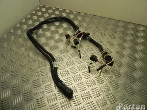 BMW 8654233 3 (F30, F80) 2013 Fils du compartiment moteur