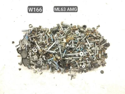 Mercedes-Benz M-CLASS (W166) 2015 Boulon complect - Image 1