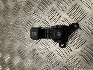 Toyota 75P286 Yaris Cross XP210 2024 Bouton de frein de stationnement électromécanique