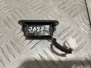 Maserati 178260 QUATTROPORTE VI 2014 Bouton du coffre à bagages