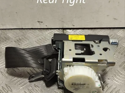 Maserati 33040824C, 33055165B, 34040998A GRAN TURISMO 2014 Ceinture de sécurité Right Rear - Image 1