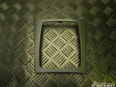 Mercedes-Benz A 204 680 01 90 / A2046800190 C-CLASS (W204) 2011 Cadre - Image 1