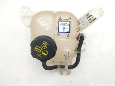 Chrysler 68252547AB Pacifica 2018 Vase d'expansion du liquide de refroidissement - Image 1