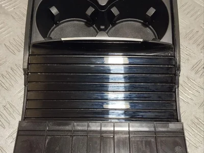 Mercedes-Benz A2186830091 CLS (C218) 2014 Porte-gobelet - Image 1