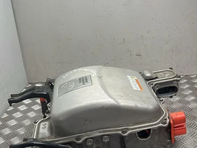 Toyota G9200-47111 / G920047111 PRIUS Hatchback (_W2_) 2007 Onduleur avec convertisseur - Image 1