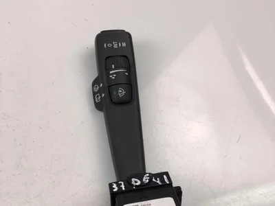 Volvo 31394008 V40 Hatchback 2017 Brazo de columna de dirección, interruptor - Imagen 1