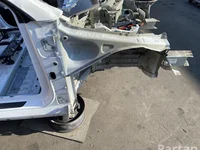 Tesla Model Y 2022 Quart de corps Right Front