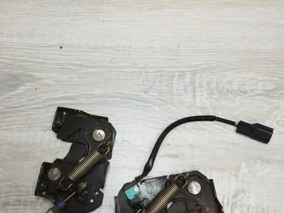Gebrauchtes Original Infiniti Q50 2015 Motorhaubenzug - Bild 1