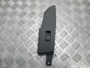 Toyota 829-2D41, 74231-02D10 / 8292D41, 7423102D10 COROLLA Saloon (_E18_, ZRE17_) 2014 Bouton de lève-vitre