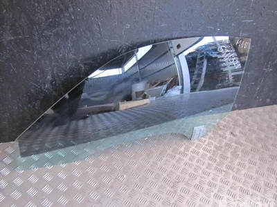 Mercedes-Benz SL (R231) 2015 Vitre de porte Left Front - Image 1