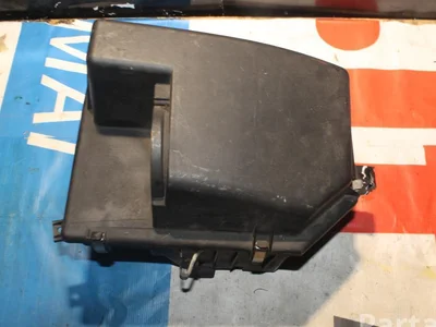 Volvo 8638962 XC90 I 2003 Boîtier de filtre à air - Image 1